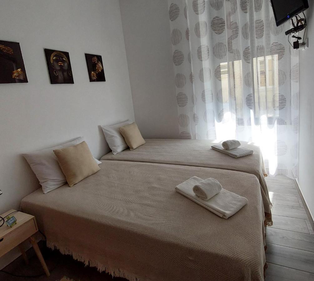 Casa Amarela: Conforto E Localizacao Perfeita! District de District de Faro Extérieur photo